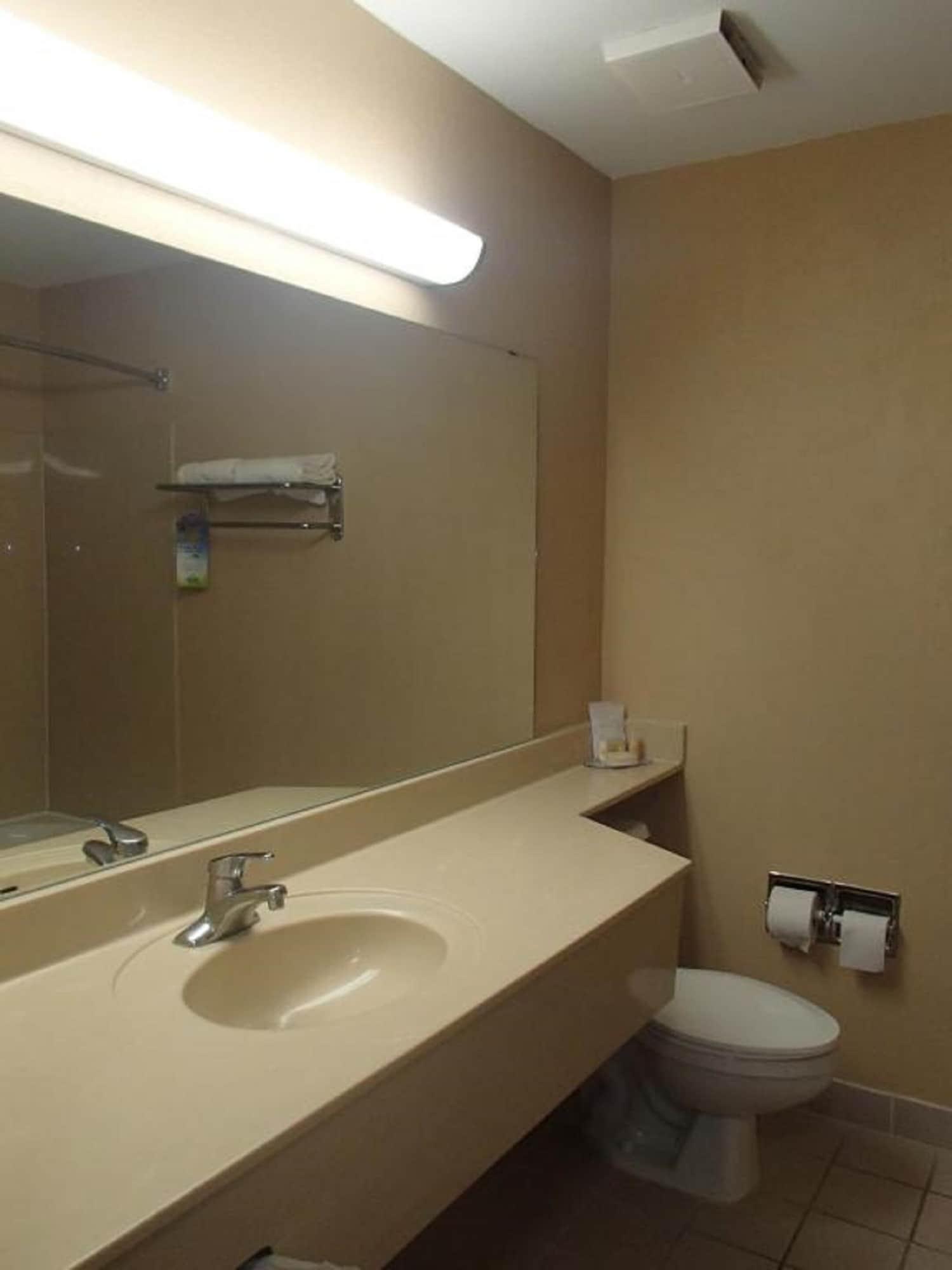 Days Inn & Suites By Wyndham Corpus Christi Central Extérieur photo