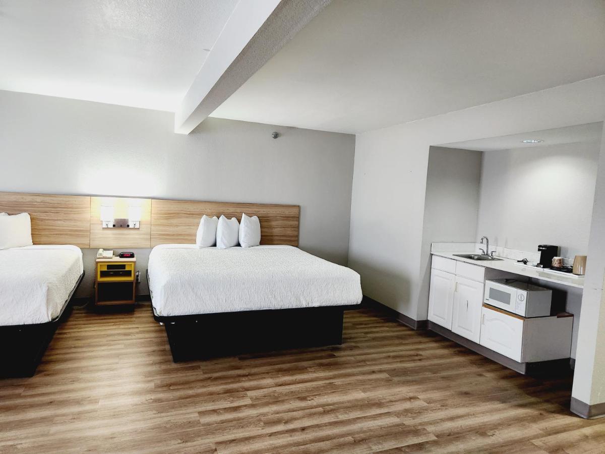 Days Inn & Suites By Wyndham Corpus Christi Central Extérieur photo