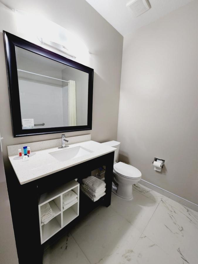 Days Inn & Suites By Wyndham Corpus Christi Central Extérieur photo