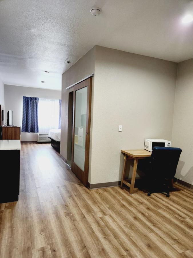 Days Inn & Suites By Wyndham Corpus Christi Central Extérieur photo