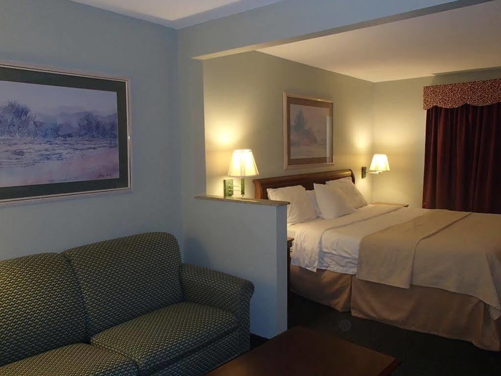 Days Inn & Suites By Wyndham Corpus Christi Central Extérieur photo